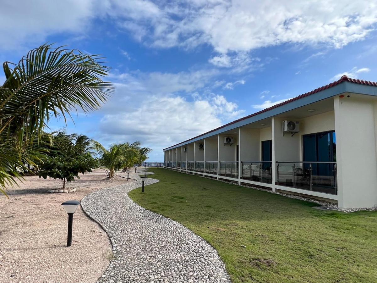 W Golf Resort Oslob Exterior foto