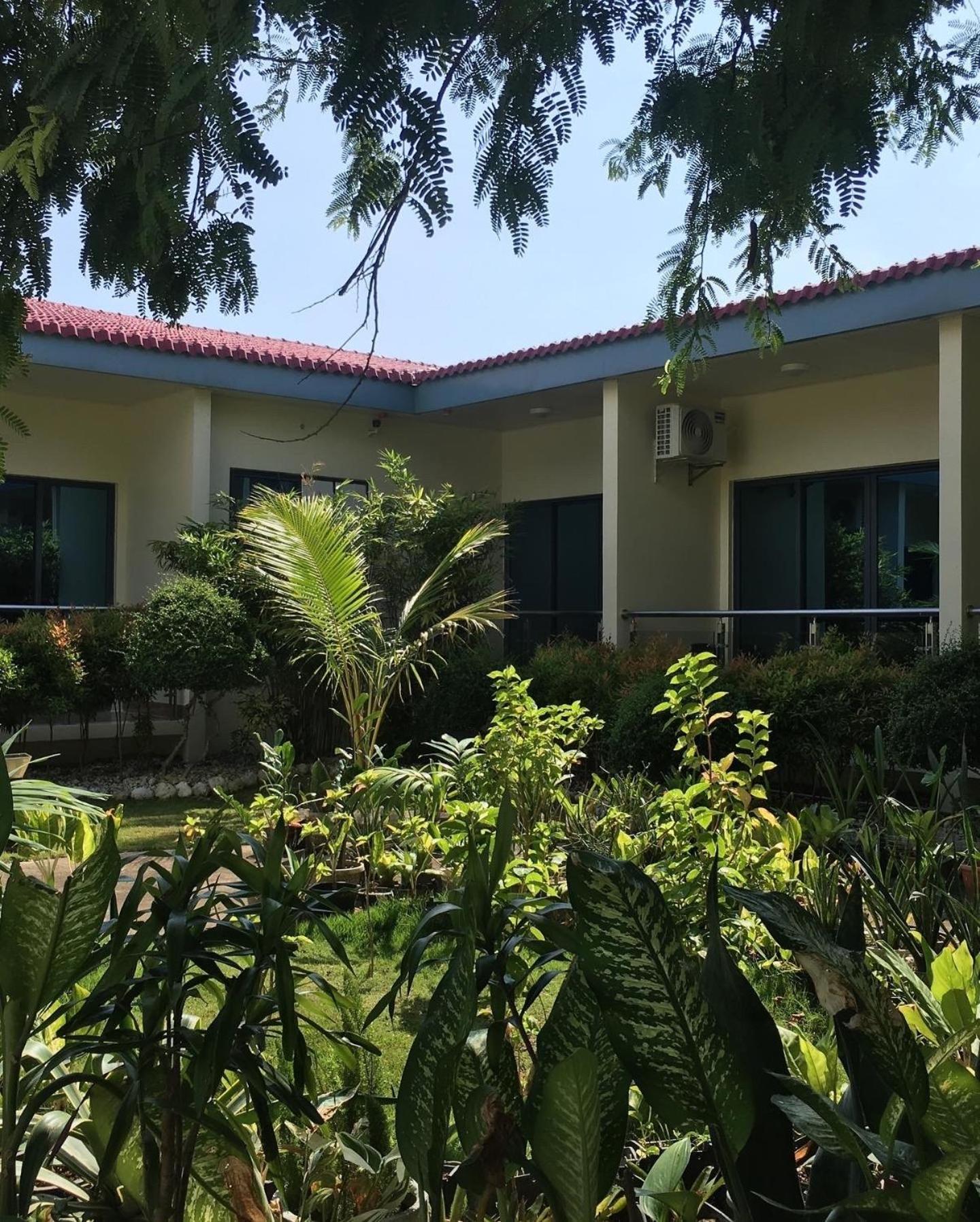 W Golf Resort Oslob Exterior foto