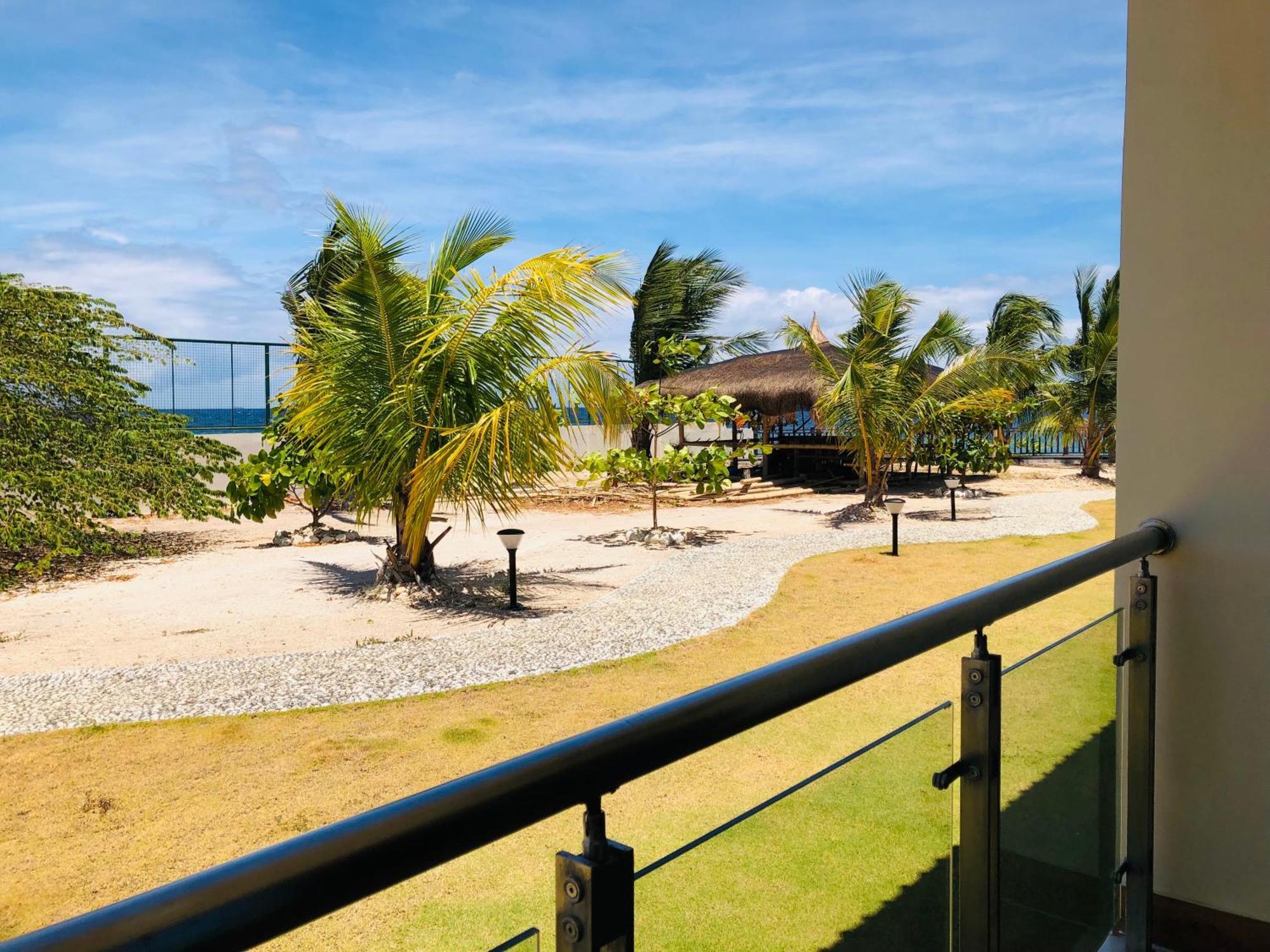 W Golf Resort Oslob Exterior foto