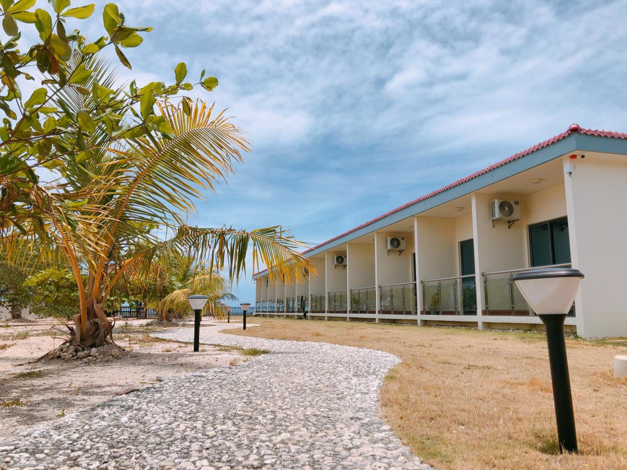 W Golf Resort Oslob Exterior foto