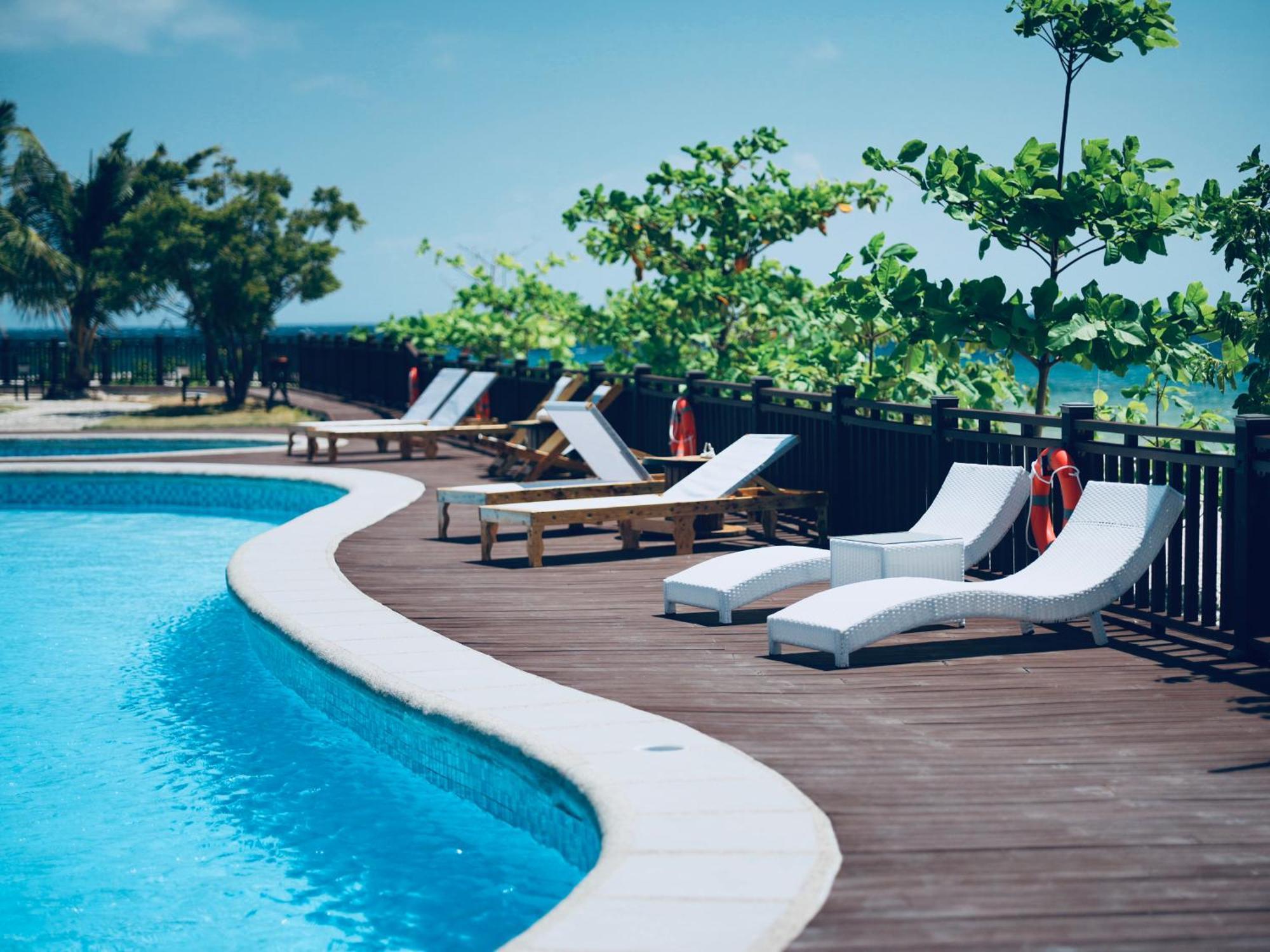 W Golf Resort Oslob Exterior foto